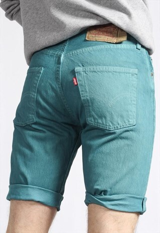 VINTAGE LEVI'S DENIM SHORTS