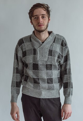 VINTAGE 80S V-NECK JUMPER IN GREY