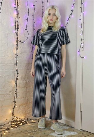 CROP PANTS & TOP CO-ORDINATES IN BLACK & WHITE STRIPE