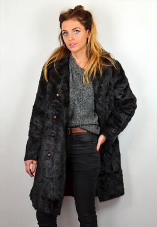VINTAGE LONG BLACK OVERSIZED FAUX FUR COAT