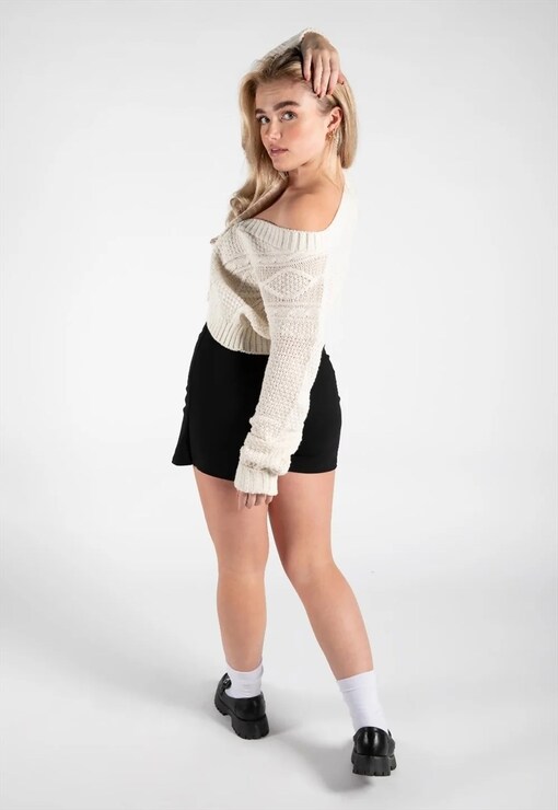 garment image