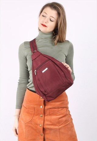 VINTAGE 90S SLOUCHY CANVAS BACKPACK IN MAROON