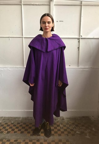VINTAGE 80' BEAUTIFUL AMAZING DEEP PURPLE PONCHO WITH HOOD