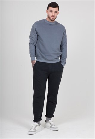 JOGGER WITH TURN UP IN BLACK
