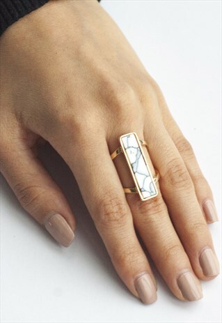 RECTANGLE WHITE MARBLE STONE RING