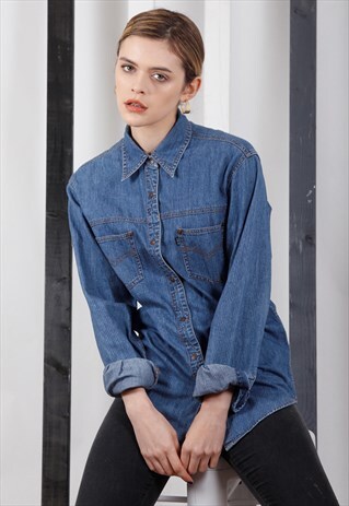 VINTAGE 90S DARK BLUE LEVI'S DENIM SHIRT. UNISEX. WORKWEAR.