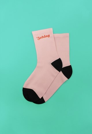 RETRO FONT SCHLAG SOCKS