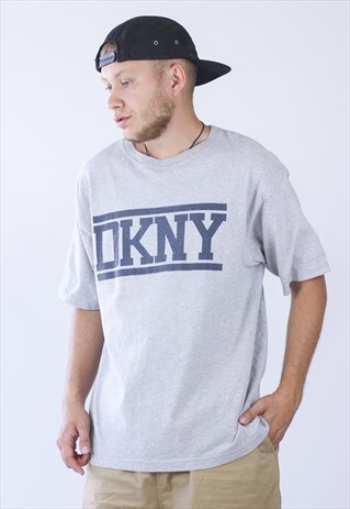 90S VINTAGE MENS DKNY BIG LOGO T-SHIRT