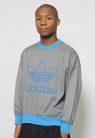 VINTAGE ADIDAS SWEATSHIRT