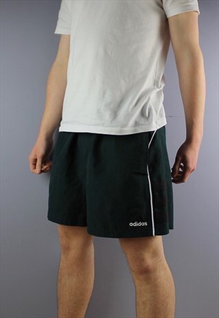 VINTAGE ADIDAS SHORTS IN GREEN WITH POCKETS, EMBROIDERED LOG