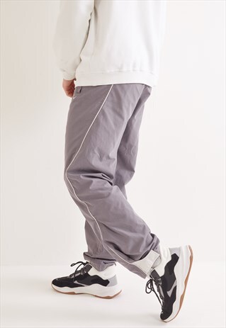 VINTAGE NIKE SHELLSUIT BOTTOMS GREY