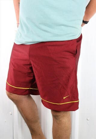 VINTAGE NIKE SPORT SHORTS