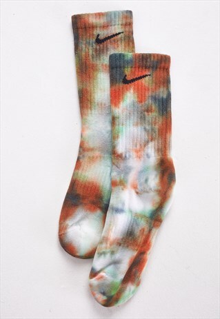 CUSTOM UNISEX NIKE TIE-DYE PUMPKIN HIGH LOW SOCKS