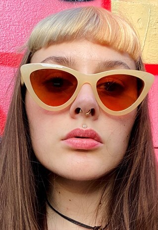 VINTAGE INSPIRED SUNGLASSES CAT EYE SHAPE IN CREAM ORANGE