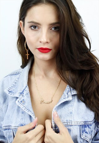 GOLD DIAMANTE 'AQUARIUS' STAR SIGN SPELL OUT CHAIN NECKLACE