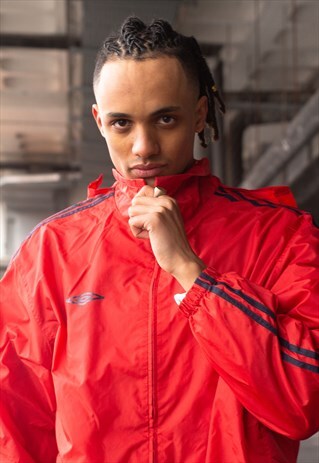 VINTAGE 90'S UMBRO LARGE LOGO RAIN COAT IN RED AND NAVY
