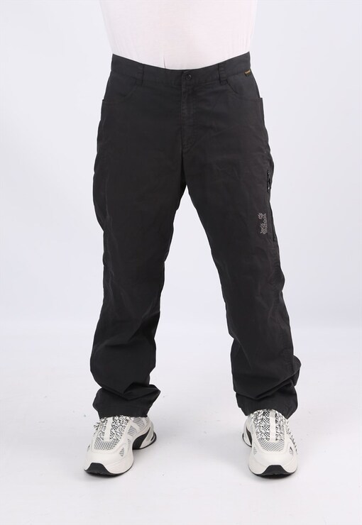 garment image