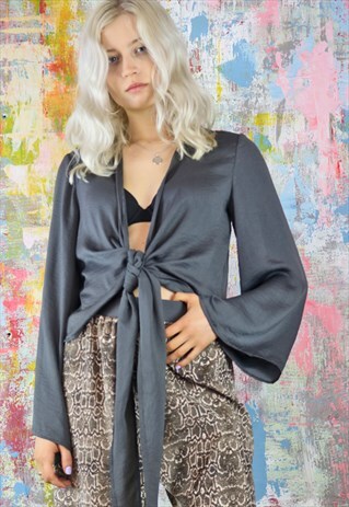 WRAP TOP IN GREY SILKY FABRIC