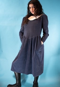 Vintage 1970s Size M Long Sleeve Corduroy Dress in Blue.