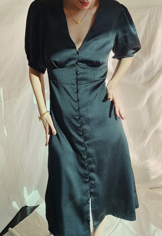 BLACK MIDI DRESS