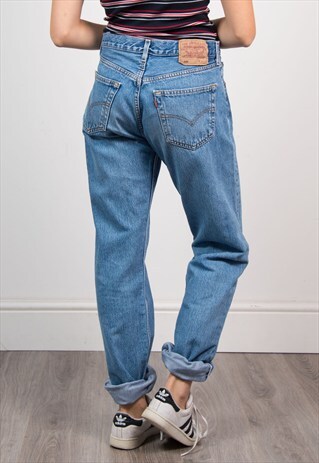 VINTAGE 90'S LEVI'S FADED DENIM MOM JEANS