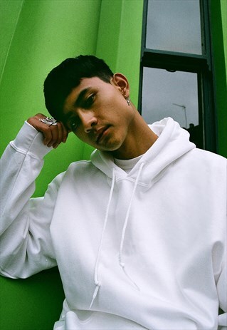 WHITE HEAVYWEIGHT HOODIE WITH WOVEN LABEL DETAILS