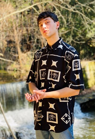 VINTAGE 80'S BLACK AND WHITE PRINTED SHORT SLEEVE SHIRT