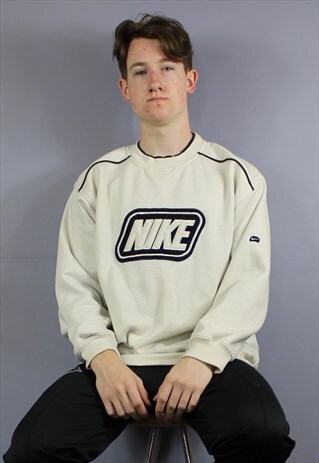 VINTAGE NIKE SWEATSHIRT IN OFF WHITE/CREAM WITH EMBROIDERED