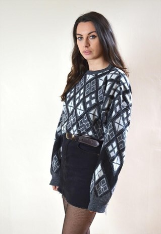 80S VINTAGE GREY AND WHITE DIAMOND PATTERN KNIT JUMPER
