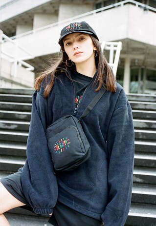 BLACK CROSS BODY BAG WITH BE HAPPY EMBROIDERY