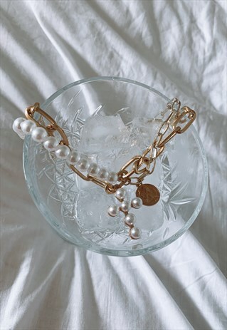 CRISTINA NECKLACE