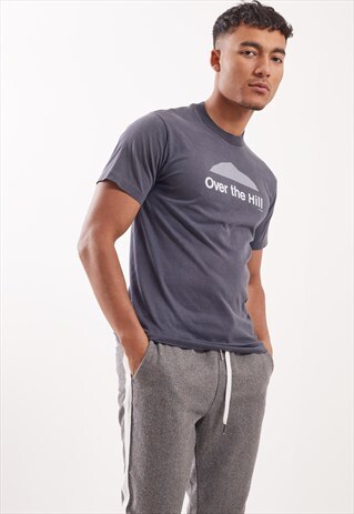 VINTAGE OVER THE HILL GRAPHIC T-SHIRT