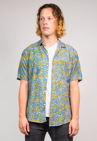 VINTAGE 90'S GREEN PAISLEY PATTERN SHORT SLEEVE SHIRT