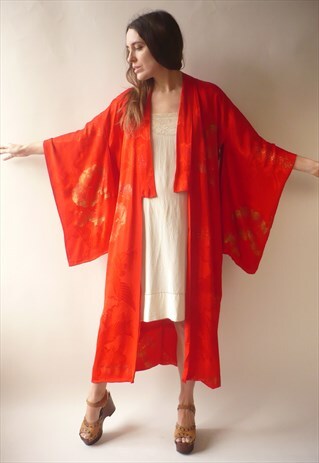 1940'S VINTAGE ANTIQUE BRIGHT RED SILK FULL LENGTH KIMONO