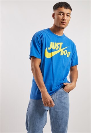 VINTAGE NIKE T-SHIRT