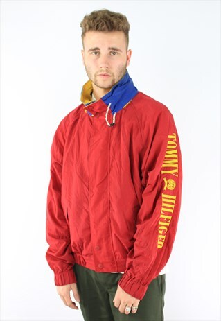 TOMMY HILFIGER ARM SPELLOUT VINTAGE SAILING JACKET
