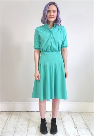 VINTAGE 70'S PEPPERMINT GREEN DAY DRESS WITH TIE
