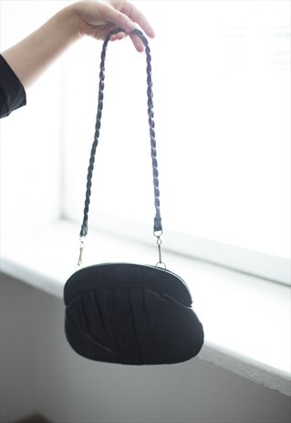 VINTAGE 80'S BLACK LEATHER SHOULDER BAG
