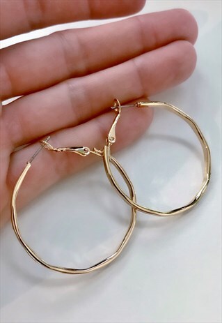 GOLD COLOURED HOOP EARRINGS