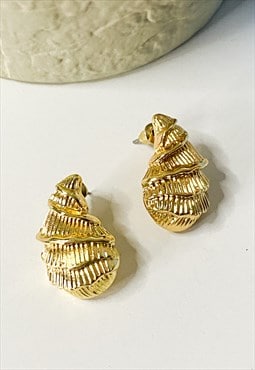 Gold Texxtured Shell Earrings