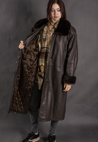 ABSOLUTELY BEAUTIFUL VINTAGE, BROWN REAL LEATHER COAT