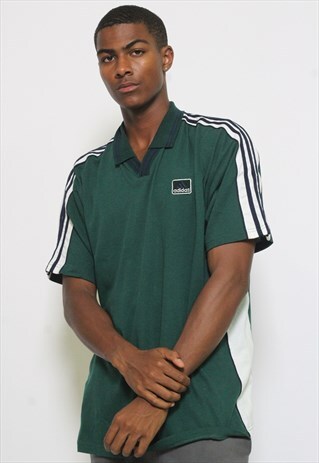 VINTAGE ADIDAS COLLARED T-SHIRT