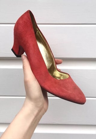 WOMENS VINTAGE 80S RED SUEDE ITALIAN HEELED SHOES HEELS