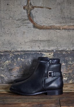 Corto Wide Fit Black Leather Ankle Boot