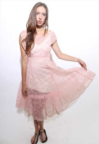 VINTAGE 1950'S 50'S FITTED PINK FLORAL LACE FULL DRESS XS-S