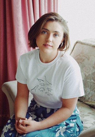 UNISEX T-SHIRT IN WHITE WITH MULTI DINOSAUR EMBROIDERY