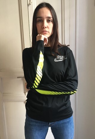 NIKE RUN BLACK T-SHIRT