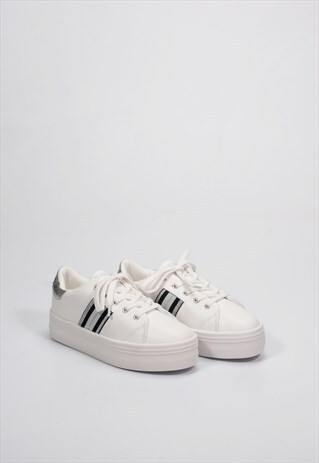 DERBY WHITE AND SILVER