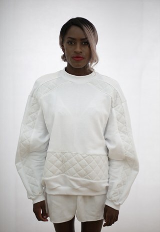 WHITE JUMPER