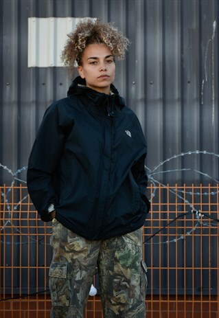 VINTAGE THE NORTH FACE BLACK NYLON JACKET